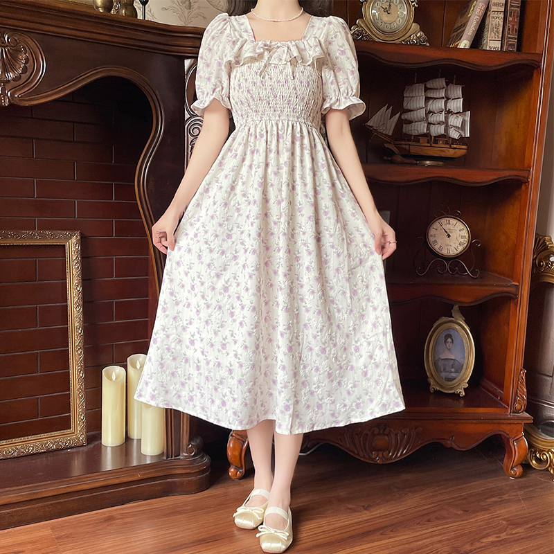 Artistic Floral Puff Sleeve Dress in Gentle Forest Style - Image 3
