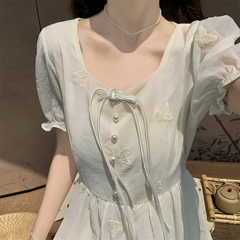 New Chinese Style Embroidered Apricot Dress with Square Neck and Puff Sleeves - Image 3