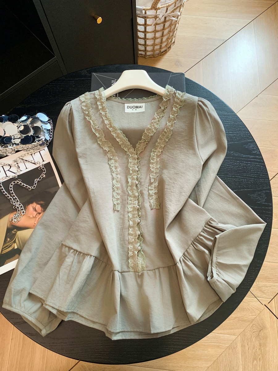 Women's Lace Trim V-Neck Puff Sleeve Blouse Light Sweet Retro Top - Image 4